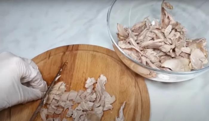 Швидкий холодець з курки - не доведеться варити цілий день бульйон