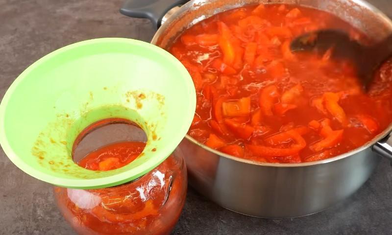 Лечо з перцю та помідорів без оцту на зиму
