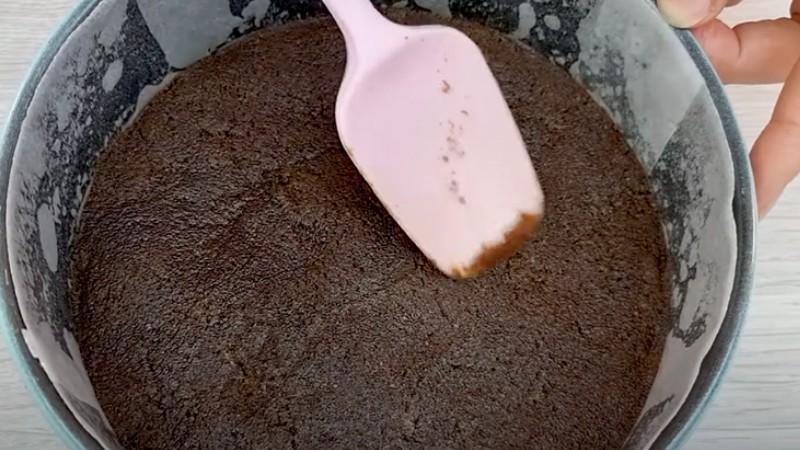 Коржі, тісто і духовка для торта більше не потрібні